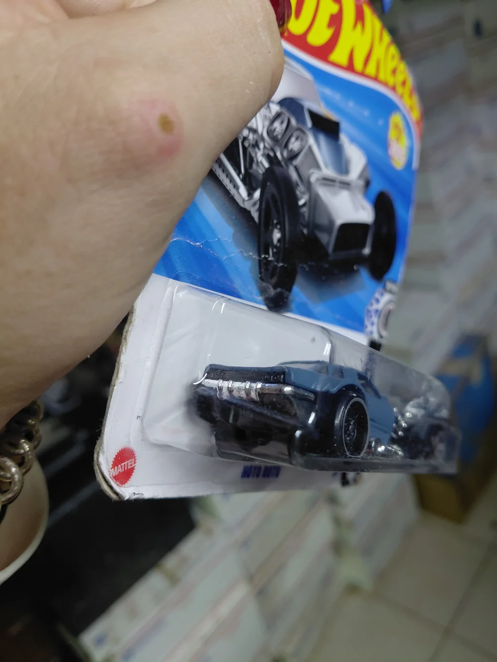 2025 Hot Wheels Hoto Roto (Model 158/250, Rod Squad 10/10) is a 1:64 scale dieca